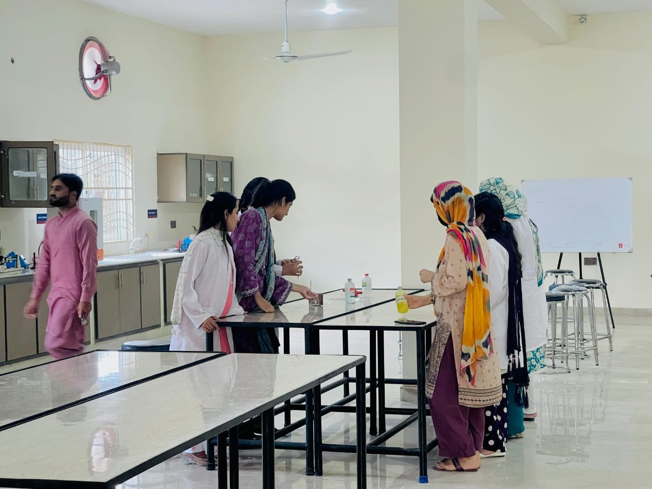 Campus, Laboratory